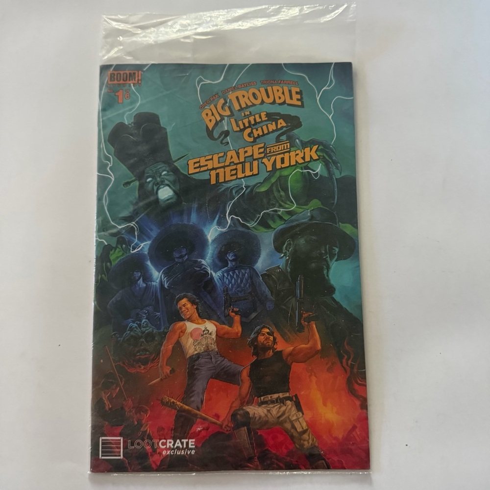 BIG TROUBLE IN LITTLE CHINA ESCAPE FROM NEW YORK #1 LOOT CRATE VARIANT SEALED